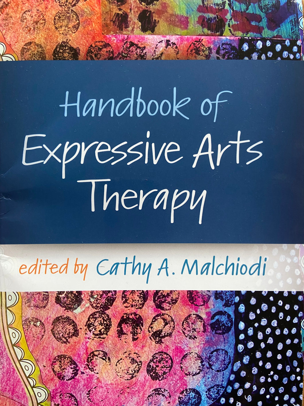 <tc>Handbook of Expressive Art Therapy - kan købes hos Guilford Press and mange større boghandlere</tc>